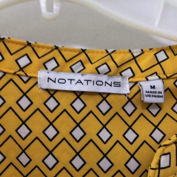 Notations Womens M Button Down V-Neck Blouse Yellow Black Geometric - Picture 2 of 3